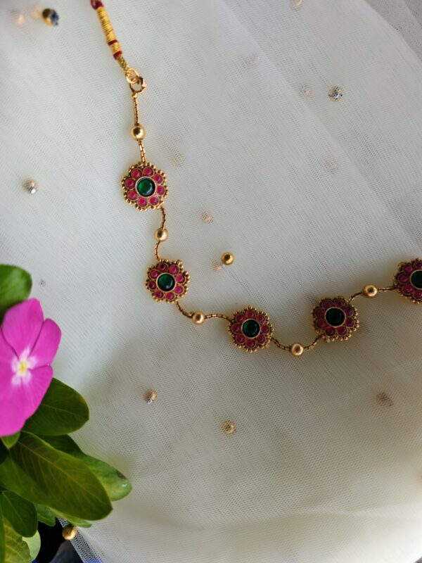 Bloom in Tradition Flower choker - Image 4