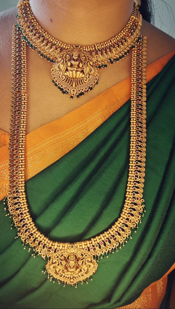 Bridal set of lakshmi design