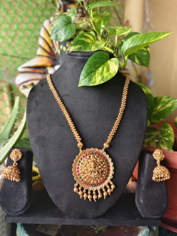 lakshmi pendent mala