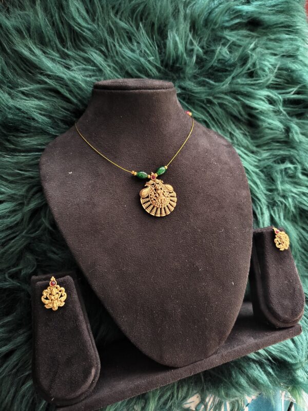 Invisible lakshmi choker - Image 3