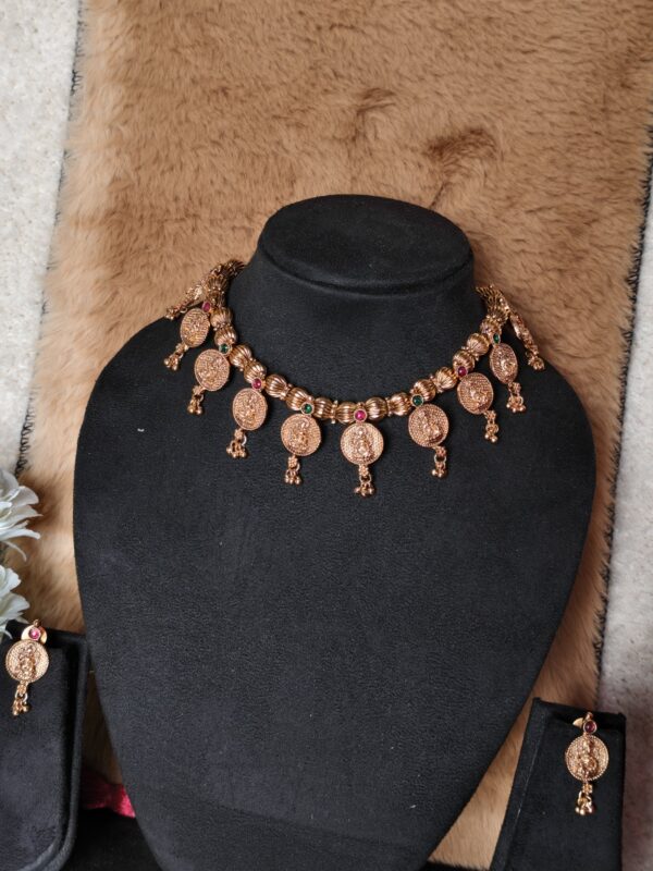 coin choker - Image 3