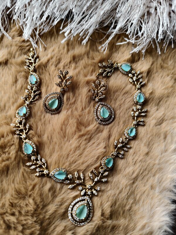 Adstone necklace blue