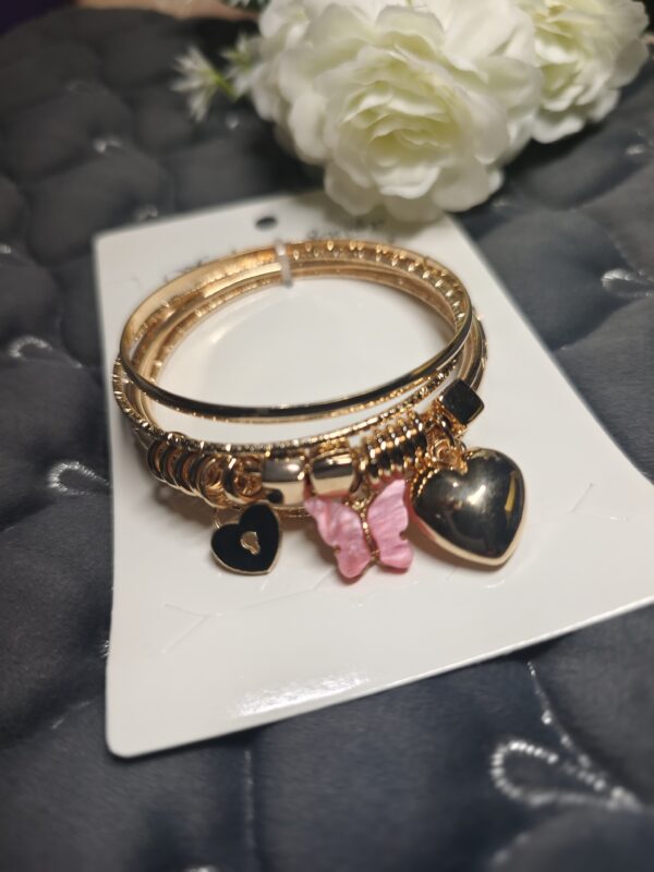 Love at First Clink! - Image 3