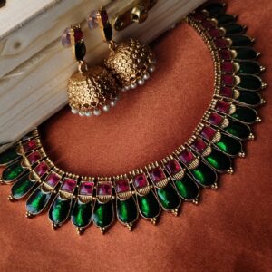 Green trending Palakka necklace