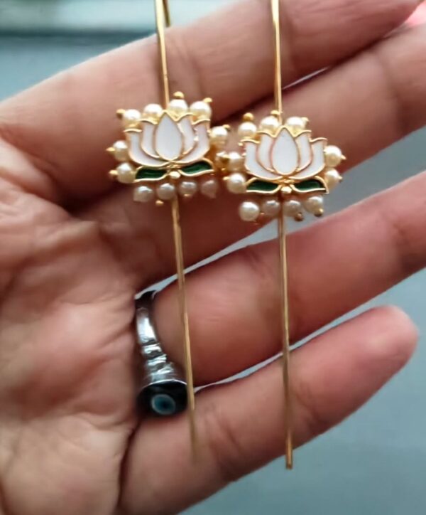 Lotus earring - Image 3