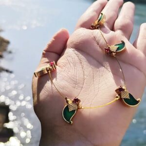 Invisible Palakka choker