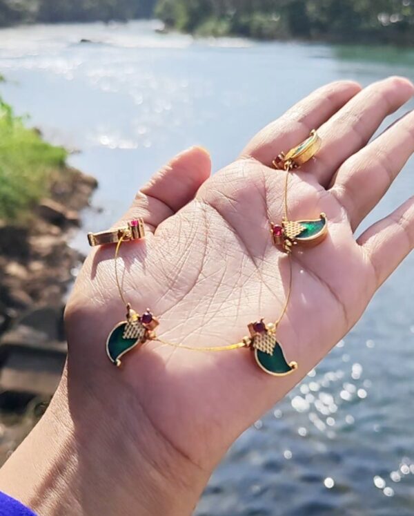 Invisible Palakka choker - Image 2